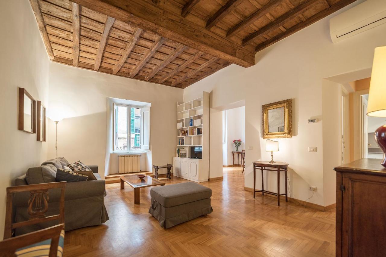 Apartment A Peaceful Retreat 2 Minutes From Piazza Navona - Fromhometorome *